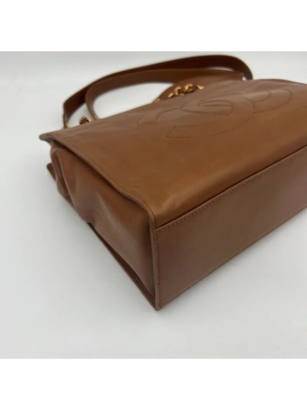 Chanel CC Logo Shoulder Bag - Picture 7 of 15